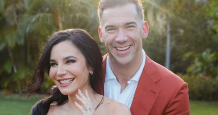 Martha Higareda comparte fotos inéditas de su boda en su primer aniversario con Lewis Howes