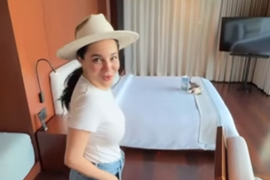 Martha Higareda y Lewis Howes celebran su aniversario con un viaje