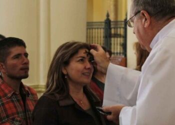 Miércoles de Ceniza ¿Qué significa la colocación de ceniza en la frente