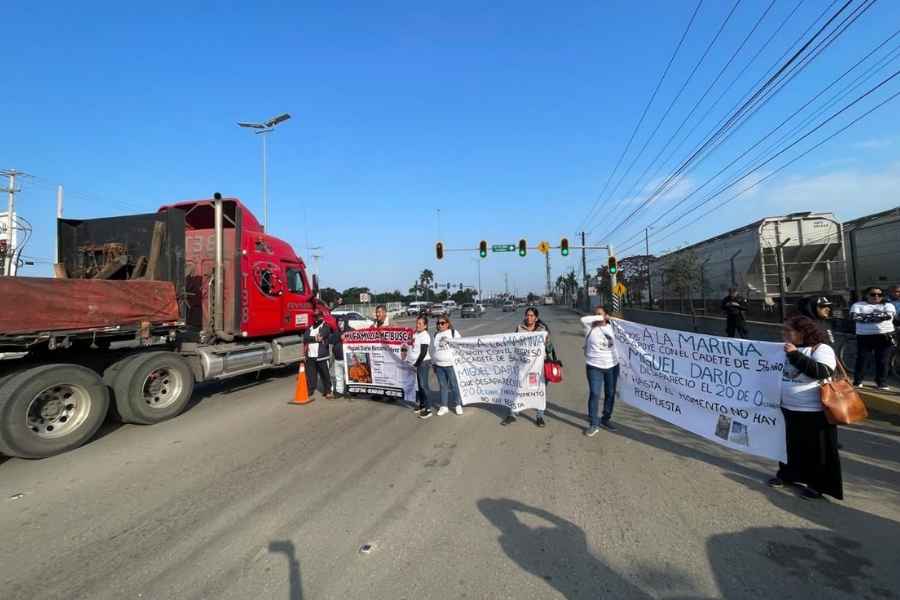 Padre de cadete desaparecido en Altamira, Tamaulipas, amenaza con bloquear puertos si no hay resultados