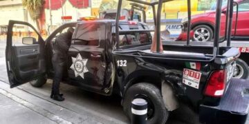 Patrulla choca durante persecución en el centro de Monterrey, Nuevo León