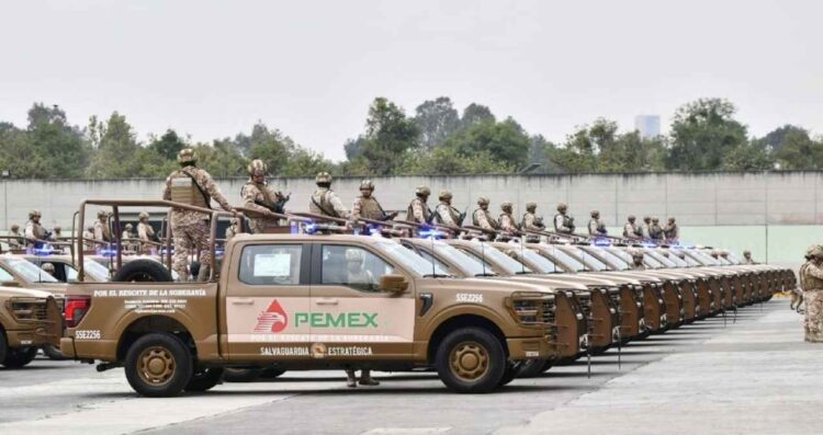 Pemex seguridad personal especializado