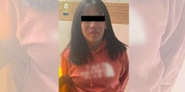 Policías detuvieron a mujer por presunto robo con valor de 12 mil 800 pesos en Naucalpan, Edomex