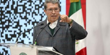 Ricardo Monreal descarta recorte de plurinominales en reforma electoral