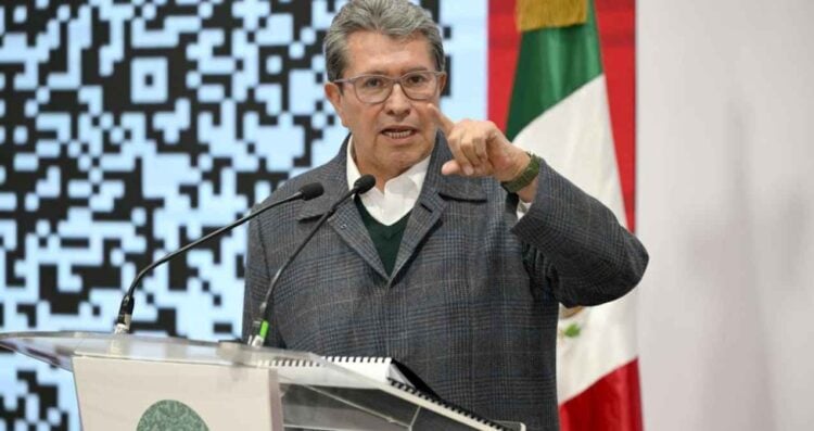 Ricardo Monreal descarta recorte de plurinominales en reforma electoral