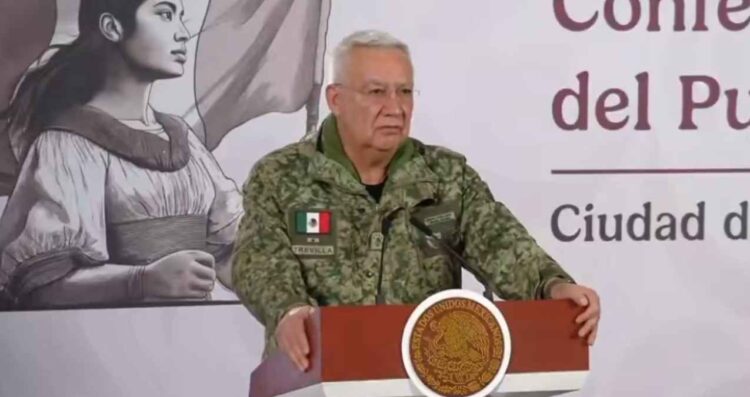 Secretario de Defensa se conmueve al despedir a militares que perdieron la vida; así fue el momento