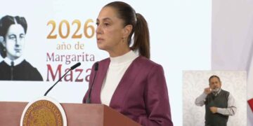 Sheinbaum descarta vínculo de México con cierre aéreo en El Paso, Texas