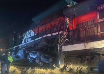 Trenes chocan y dejan cuatro lesionados en Sonora