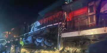 Trenes chocan y dejan cuatro lesionados en Sonora