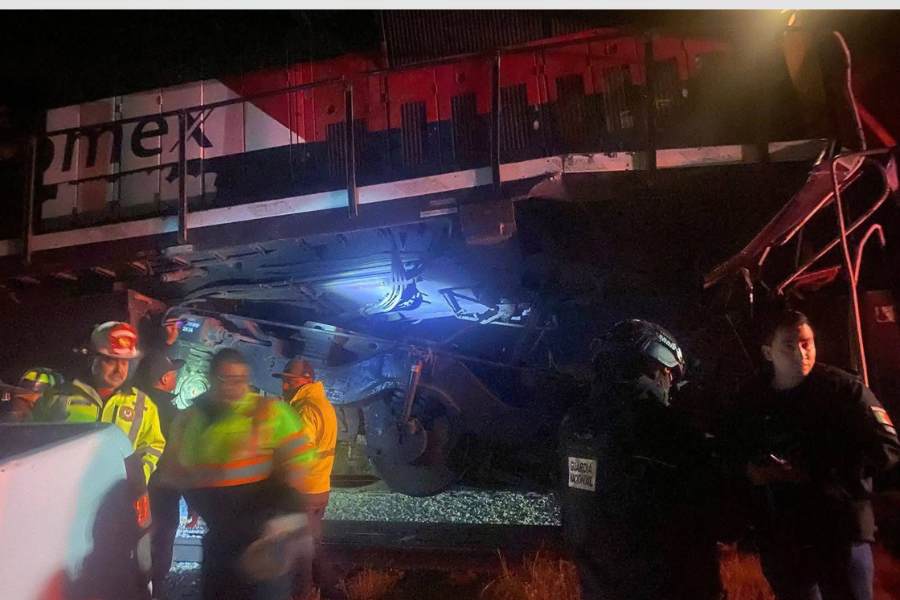 Trenes chocan y dejan cuatro lesionados en Sonora