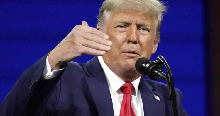 Trump impone arancel global del 10% tras fallo de la Corte Suprema