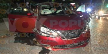 choque contra banqueta en bulevar de Victoria