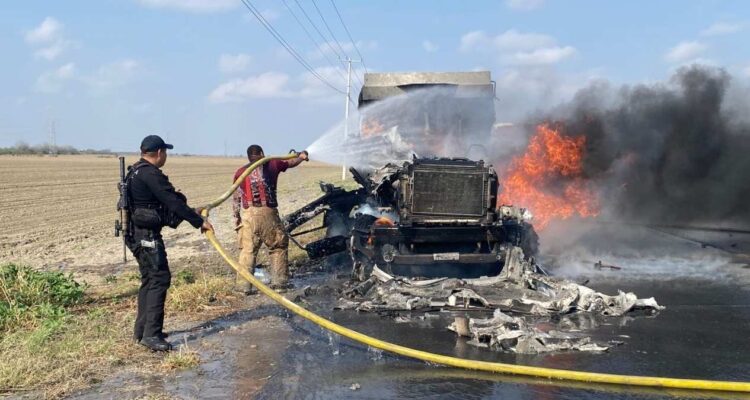 incendio de tráiler en diaz ordaz