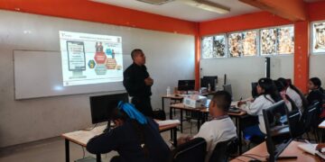 plática preventiva en secundaria de Altamira