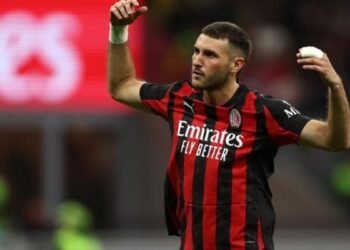 regreso de Santiago Giménez Milan