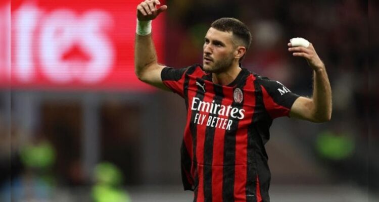 regreso de Santiago Giménez Milan