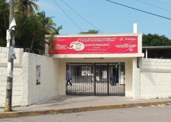 uso de celular secundaria Madero