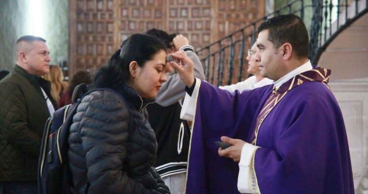 ¿De dónde salen las cenizas que se usan en el Miércoles de Ceniza