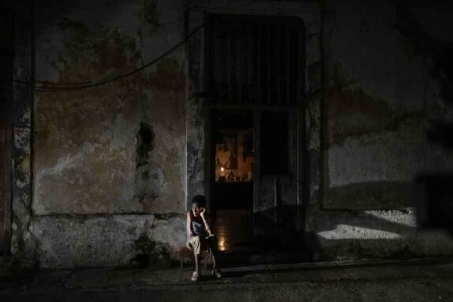 Cuba sufre apagón masivo nacional; investigan fallas en la red eléctrica