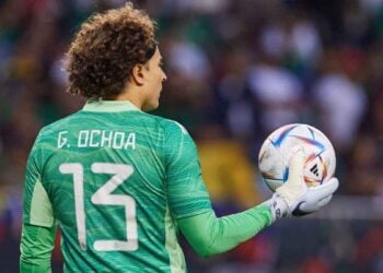 A un paso de su sexto Mundial, “Memo” Ochoa carga con un récord negativo