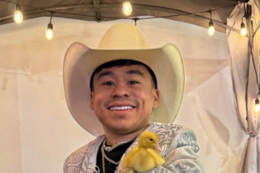 Abelito prepara nueva etapa en su carrera con comedia, actuación y producción