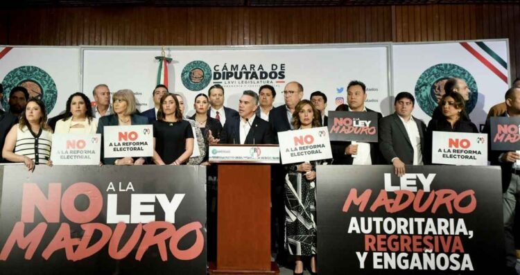 Alito Moreno frente opositor