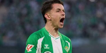 Álvaro Fidalgo estrena apodo con el Betis tras su debut goleador