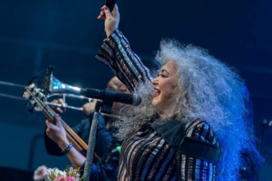 Amanda Miguel habla de su música, su vida y el rol de la mujer