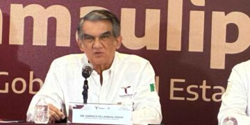 Américo Villarreal destaca playas limpias en Tamaulipas pese a derrame petrolero regional
