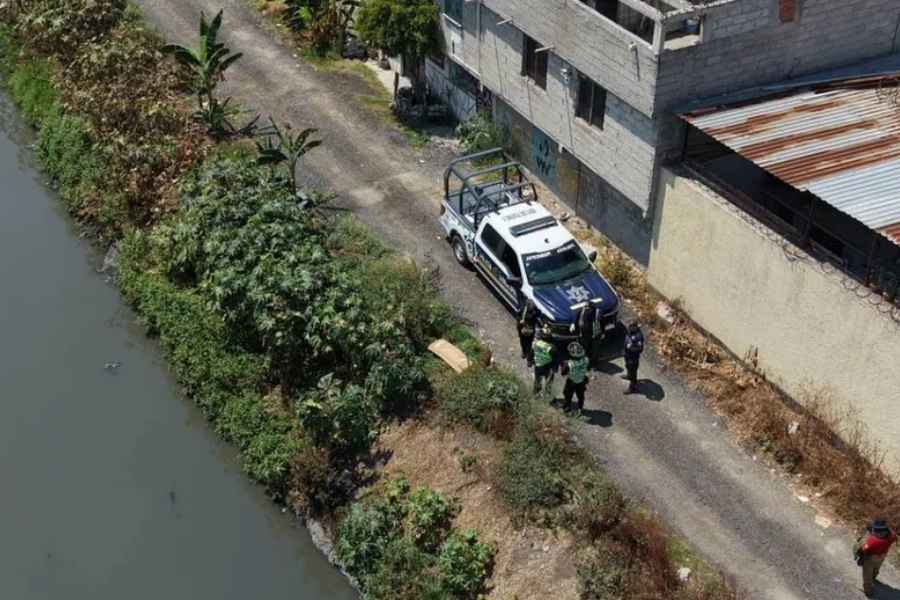 Aseguran restos humanos en el Canal de Cartagena en Ecatepec