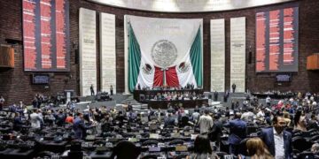 Cámara de Diputados aprueba eliminar pensiones “doradas” en el sector público