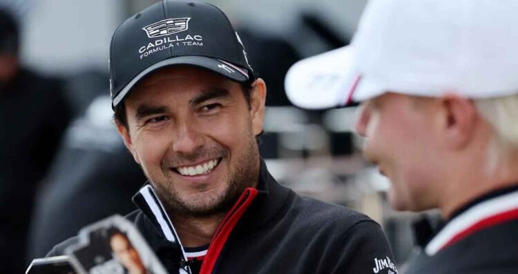 “Checo” Pérez demuestra gran resistencia y experiencia en el arranque de la Fórmula 1