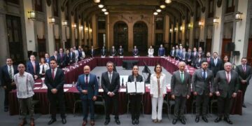 Claudia Sheinbaum renueva acuerdo para contener el aumento del precio de la gasolina