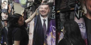Cobijas de Omar García Harfuch Dónde comprarlas