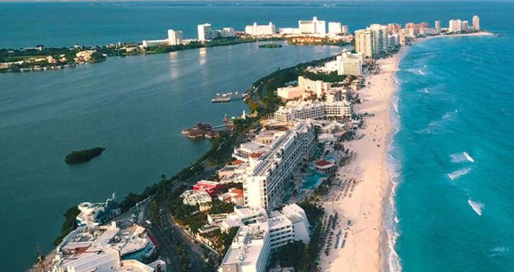Cofepris detecta una playa no apta para Semana Santa 2026 en México: ¿Cuál es?