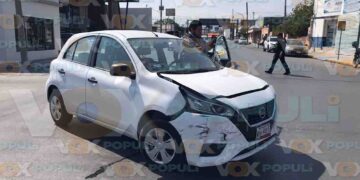 Descuido al volante provoca aparatoso choque en Ciudad Victoria, Tamaulipas