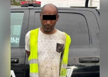 Detienen a un hombre en Monterrey