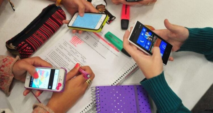 PAN prepara ley para cuidar a la niñez en internet sin frenar tecnología