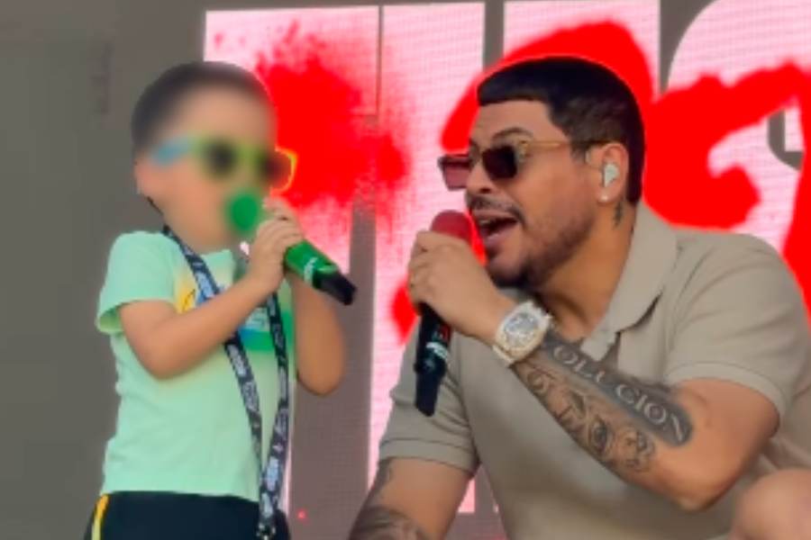 Eduin Caz comparte escenario con su hijo durante ensayo en Costa Rica