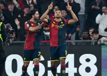 El Genoa de Johan Vásquez se impone a la Roma en la Serie A