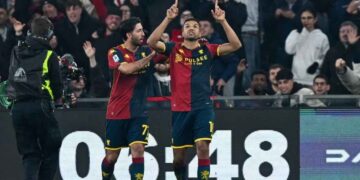 El Genoa de Johan Vásquez se impone a la Roma en la Serie A