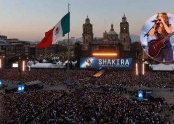 Zócalo Shakira fans
