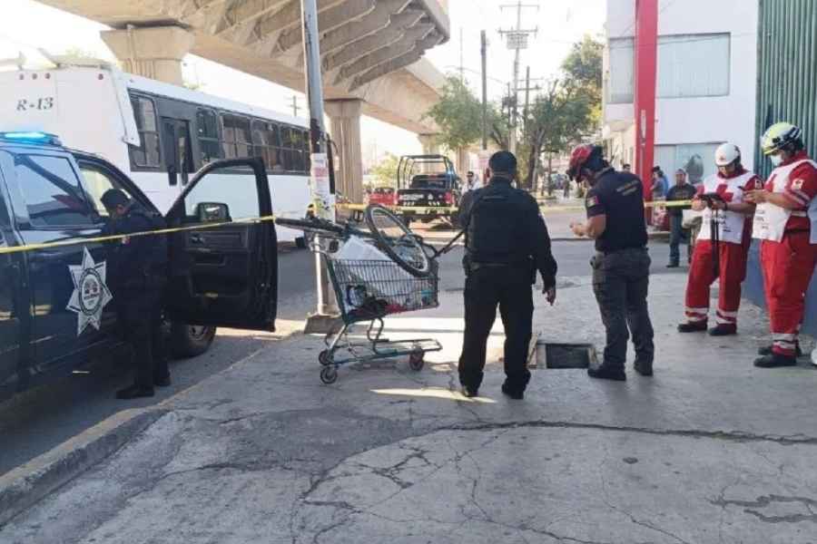 Fallece masculino al recibir una descarga eléctrica en un registro subterráneo en Monterrey, NL