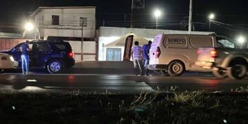 Hombre carretera a Río Bravo (1)