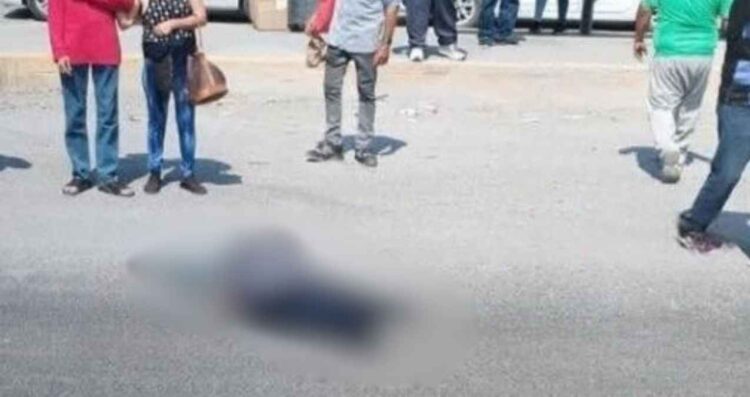 hombre carretera a Laredo Zuazua