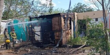 Incendio en la calle Playa Villa