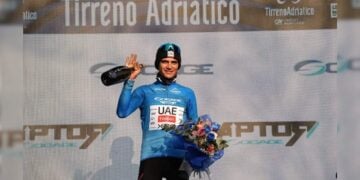 Isaac del Toro líder Tirreno