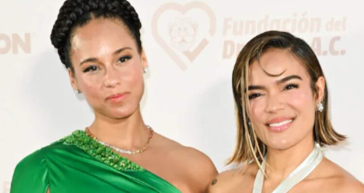 Karol G cumple un sueño al cantar con Alicia Keys