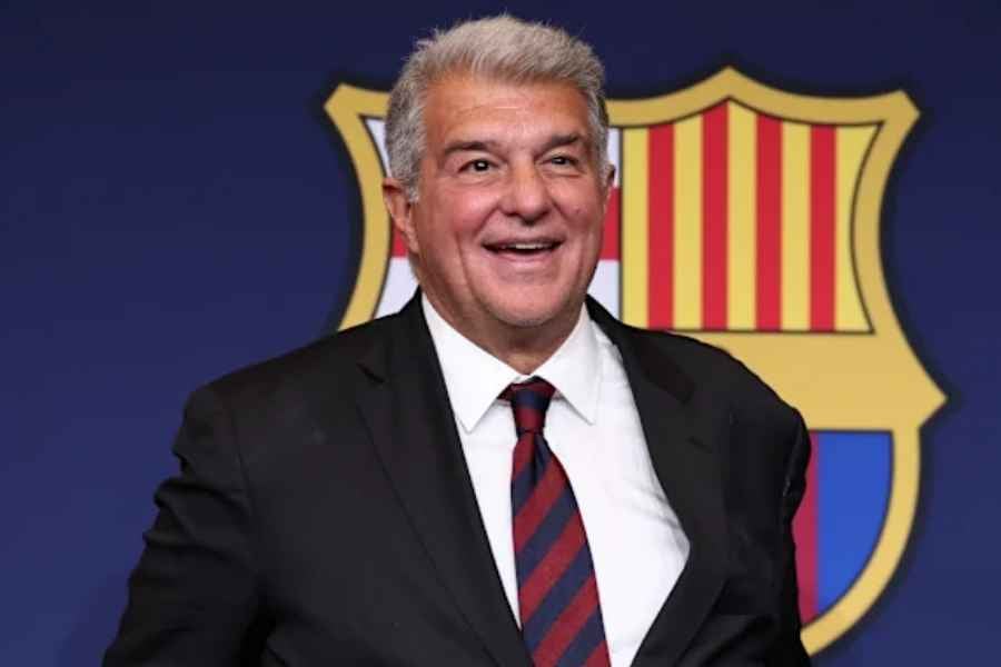 Laporta confirma la renovación de Hansi Flick con el Barcelona