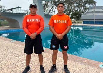 Marina capacita a salvavidas de Tampico, Tamaulipas, ante inicio de temporada de albercas